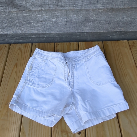 St. John's Bay Chino Shorts Off White Color 4 Pockets Size 6 - Picture 11 of 12